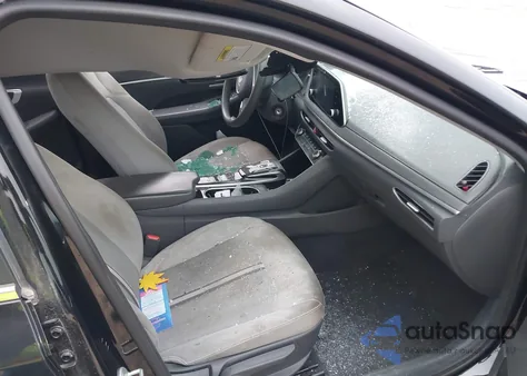 2021 Hyundai Sonata Se z USA, uszkodzony, nr VIN 5NPEG4JA0MH077539